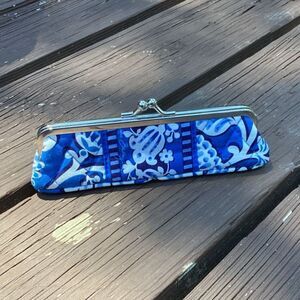 Vera Bradley Blue Floral Eyeglass Case Clamshell Hard Shell Snap Closure